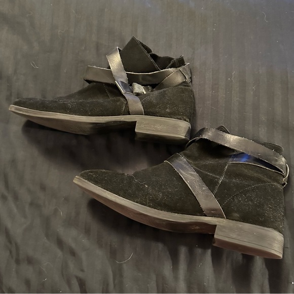 ASOS Faux Suede Flat Booties - Picture 2 of 4